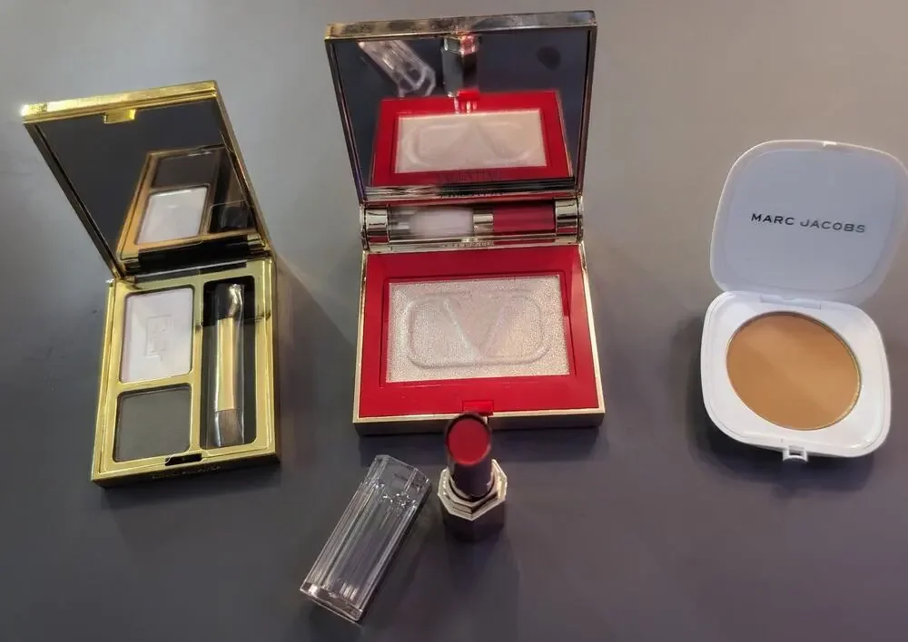 Luxury Bundle: Elizabeth Arden, Valentino, Marc Jacobs, Lancome